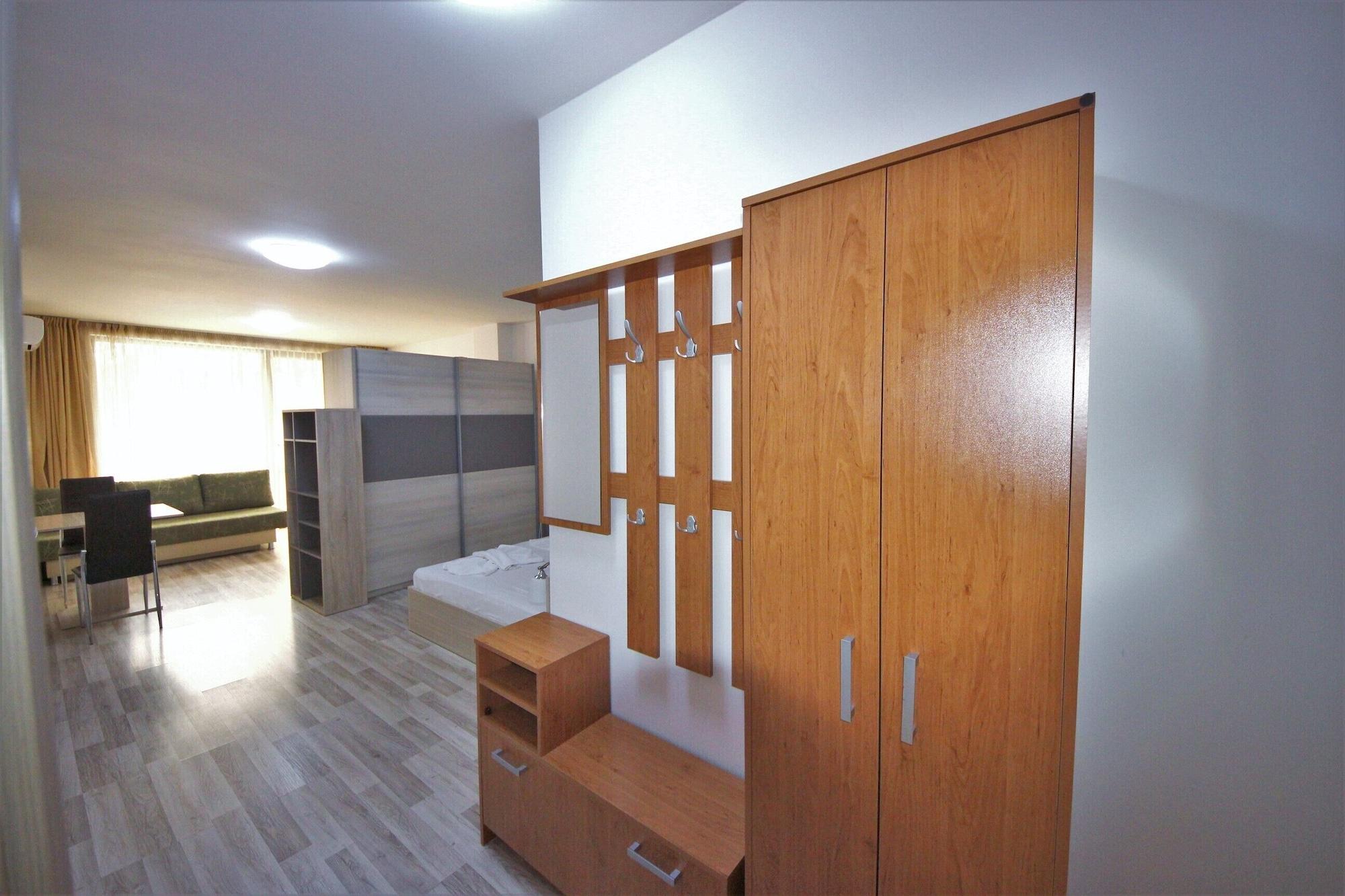 Menada Tarsis Apartments ซันนีบีช ภายนอก รูปภาพ