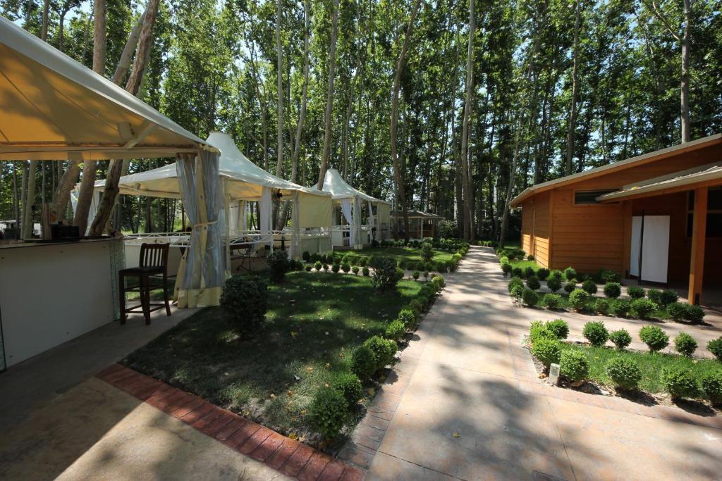 Menada Tarsis Apartments ซันนีบีช ภายนอก รูปภาพ