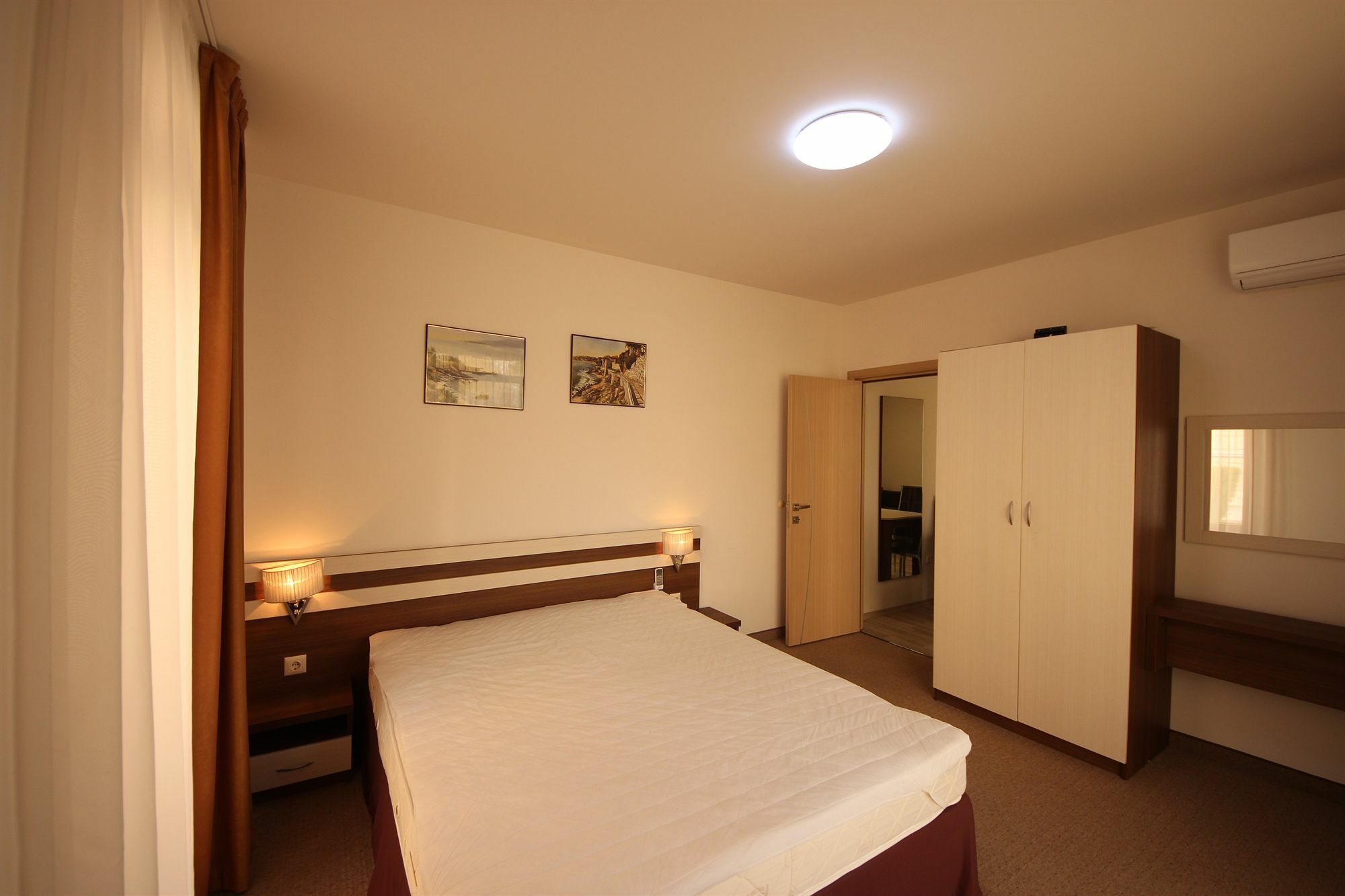 Menada Tarsis Apartments ซันนีบีช ภายนอก รูปภาพ